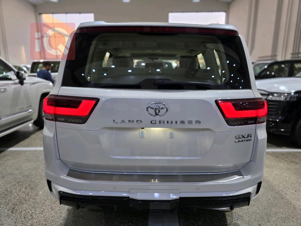 تويوتا لاندكروزر